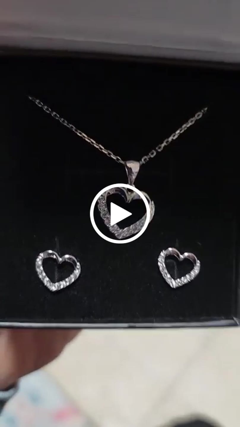 Customer video review of Chelsea 18k White Gold Plated Silver Heart Necklace and Earring Set with Swarovski Crystals
