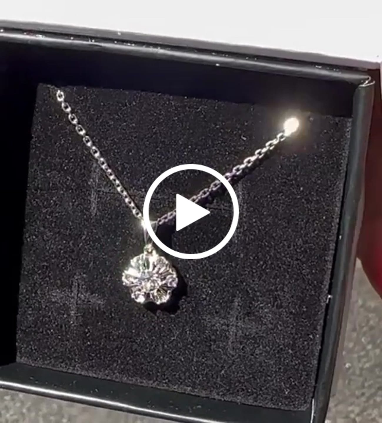 Customer video review of Millie 18k White Gold Plated Necklace with Swarovski Crystals