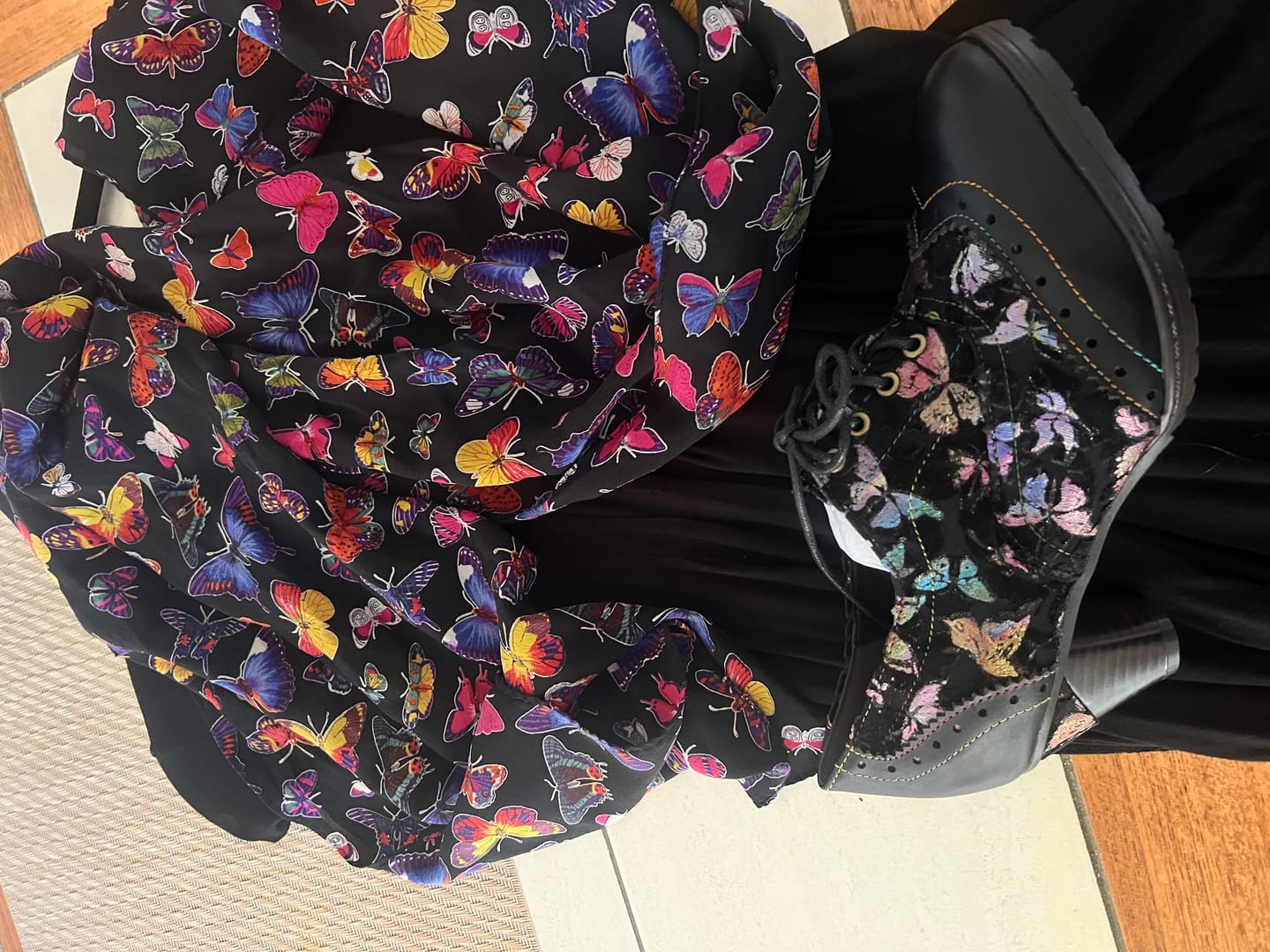 Customer photo review of Vintage Butterfly Elegance Leather Pumps