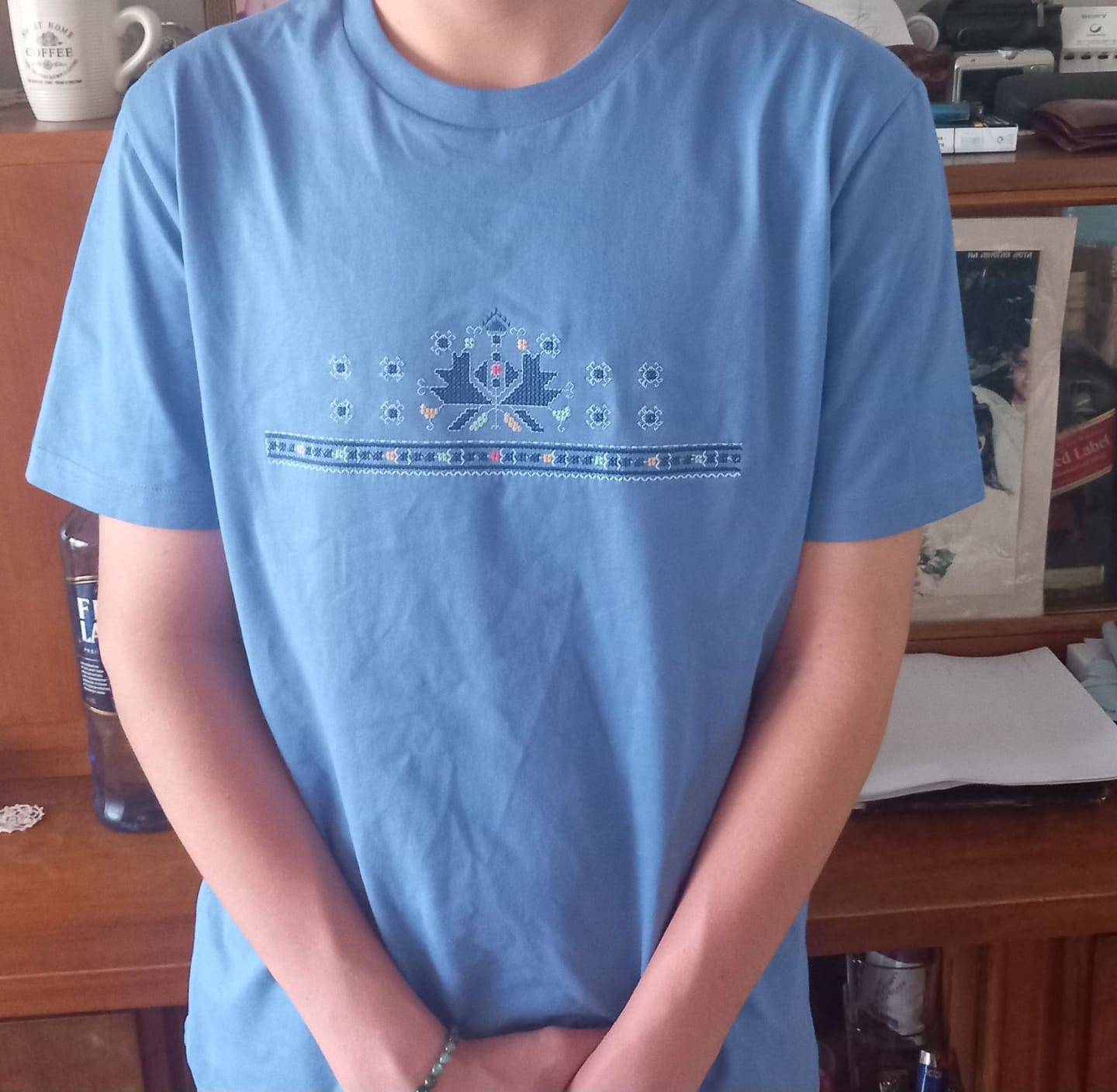 Customer photo review of Тениска "Аз съм"