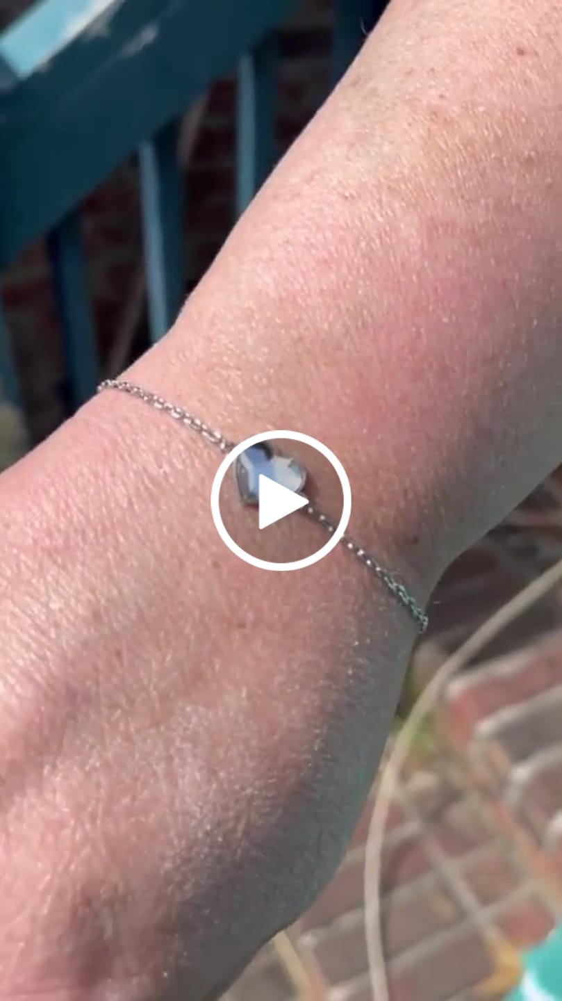 Customer video review of Violet 18k White Gold Plated Heart Bracelet with Swarovski Crystal - Final Sale