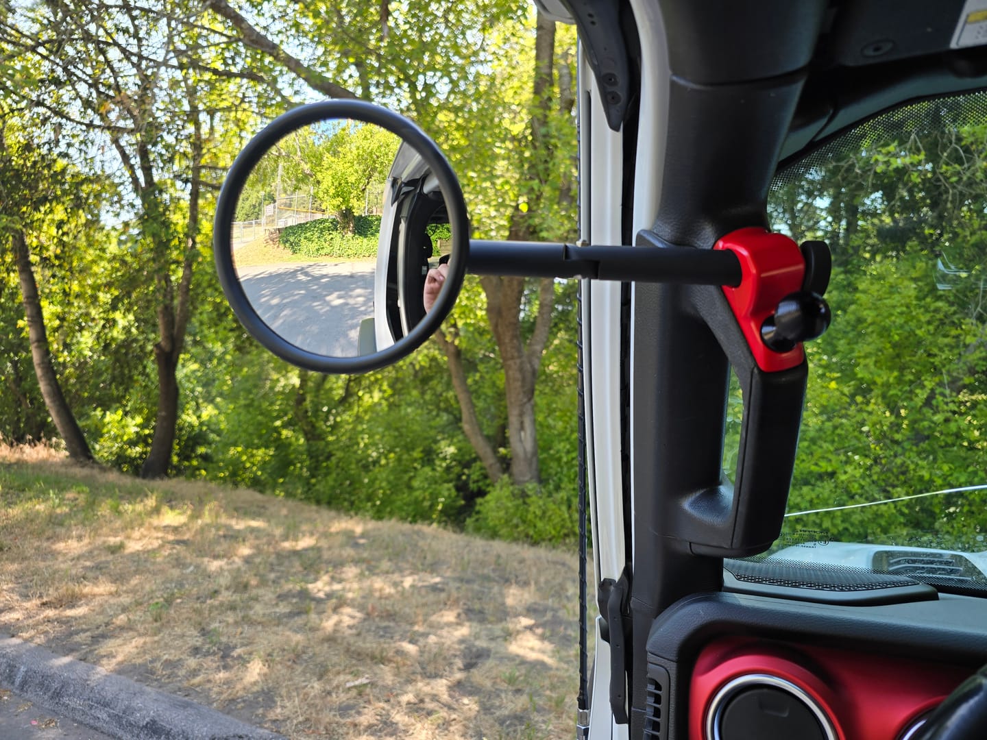 Customer photo review of JL/JLU A-Pillar Side Jeep Mirrors with Base Mount Driver AND Passenger