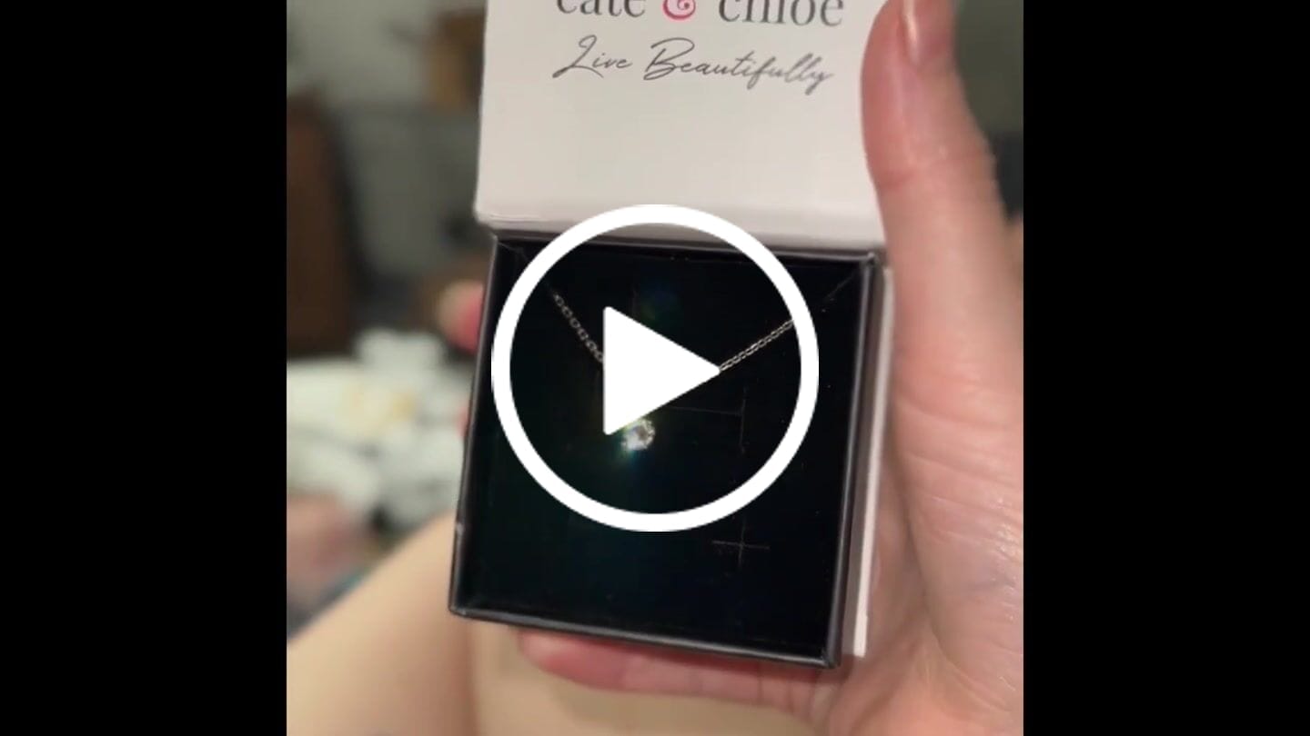 Customer video review of Faye 18k White Gold Plated Solitaire Necklace with Swarovski Crystal