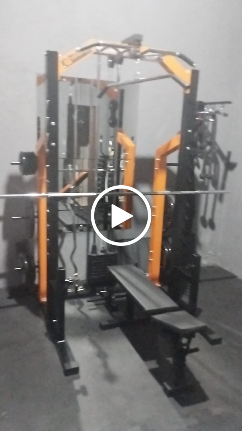 Customer video review of Kit 1 Estação De Musculação Mega Rack Full Com Polia Móvel Flutuante 82Kg