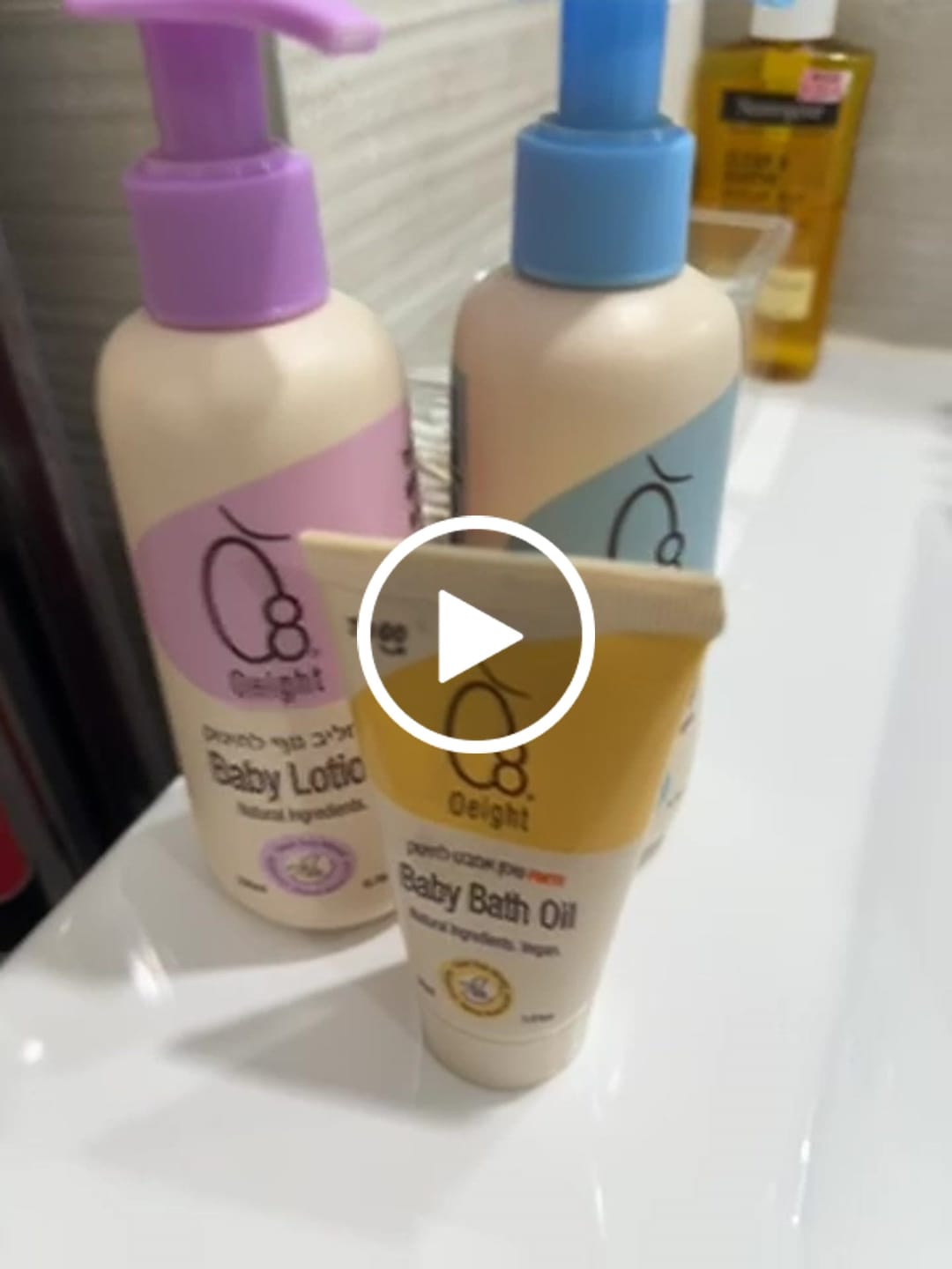 Customer video review of תחליב גוף לתינוק - קרם גוף מבוסס על חמאת שיאה - לחות לעור מכף רגל ועד ראש