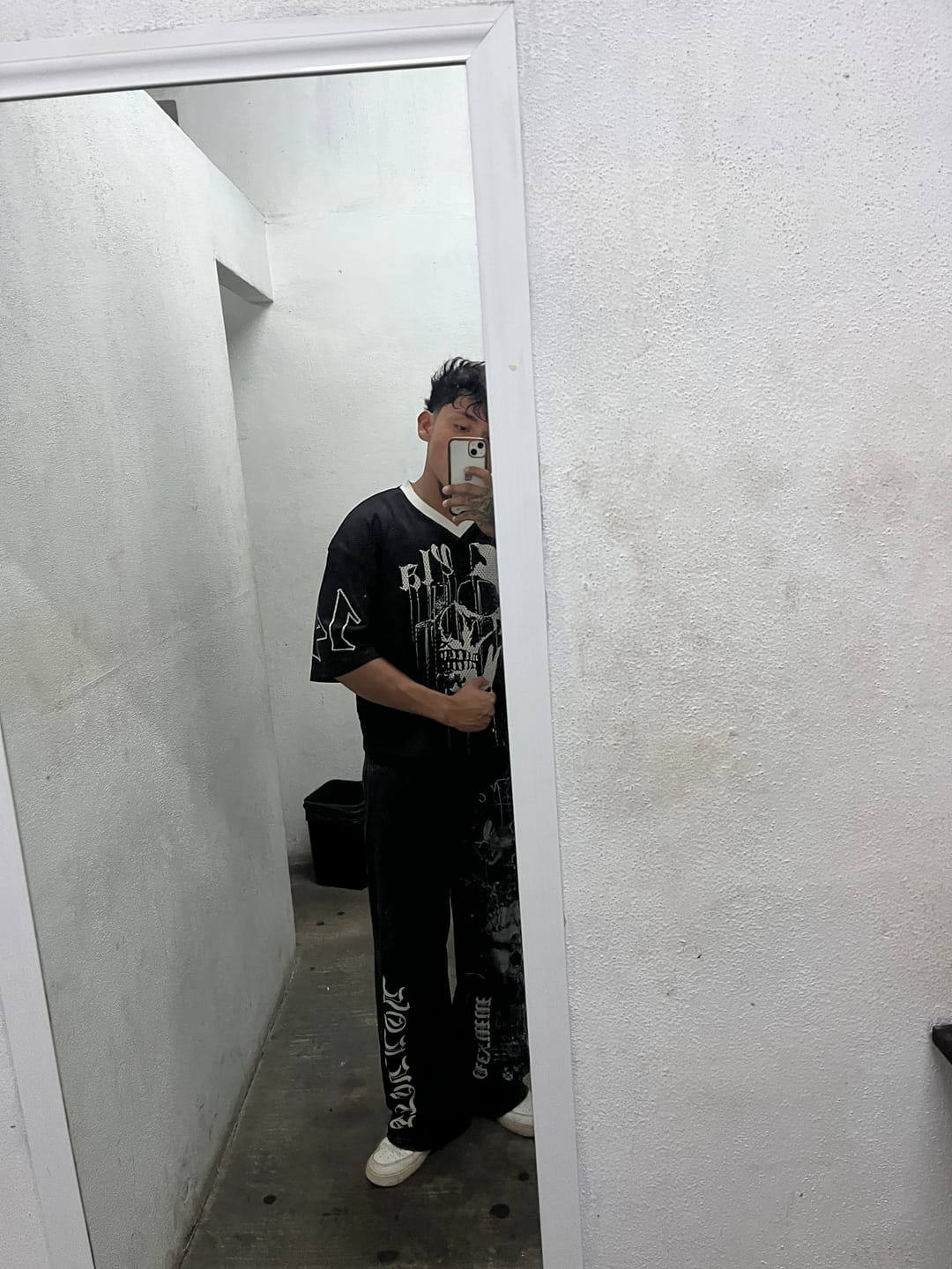 Customer photo review of 4015 - Drippy Skull Jersey