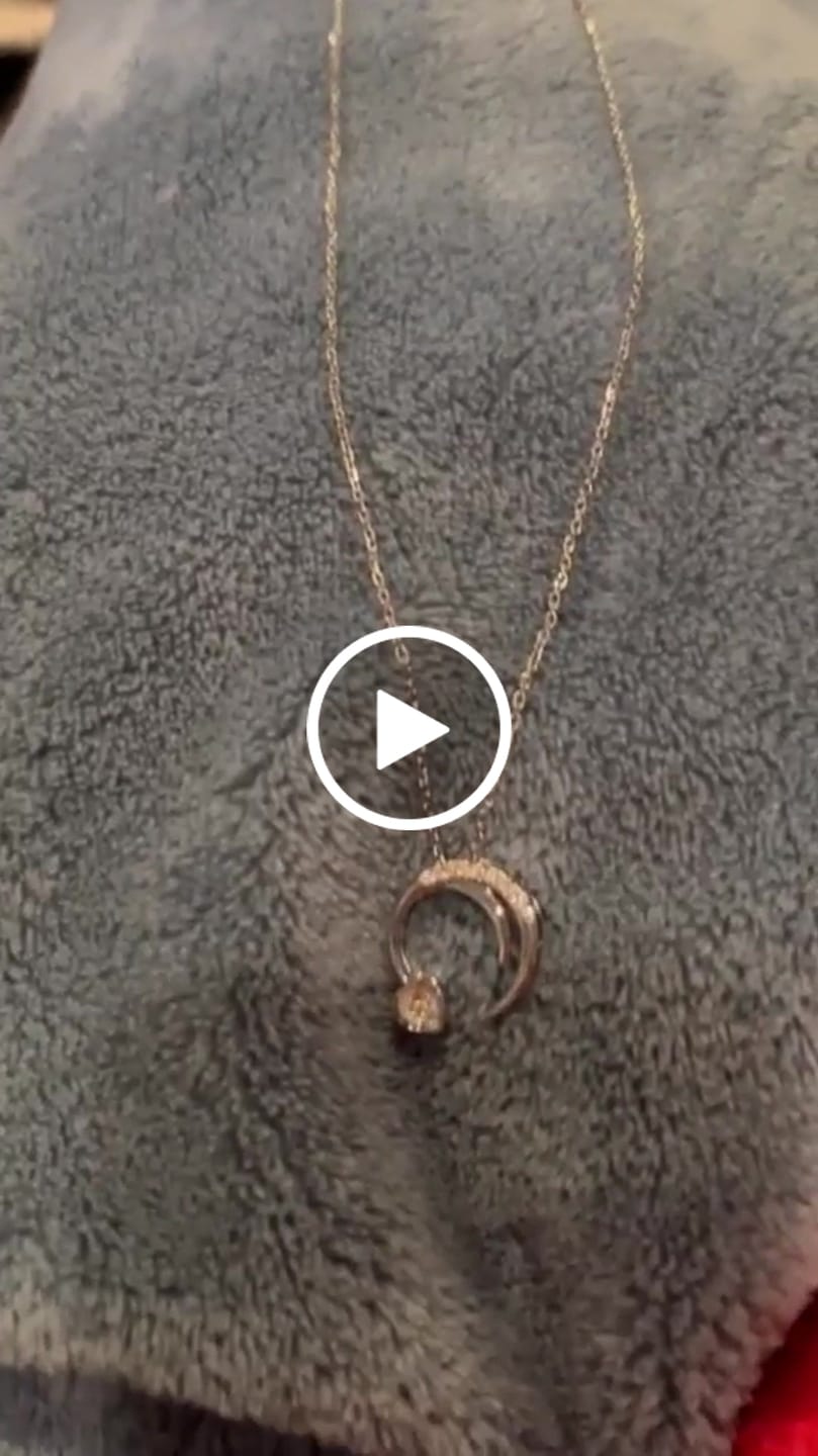 Customer video review of Aelin 18k White Gold Plated Crescent Heart Pendant Necklace with Swarovski Crystals