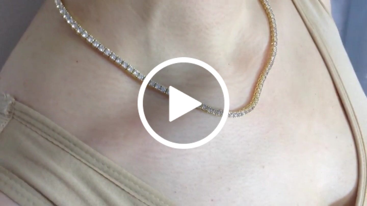 Customer video review of Kaylee 18k White Gold Plated Necklace with Simulated Diamond Crystals