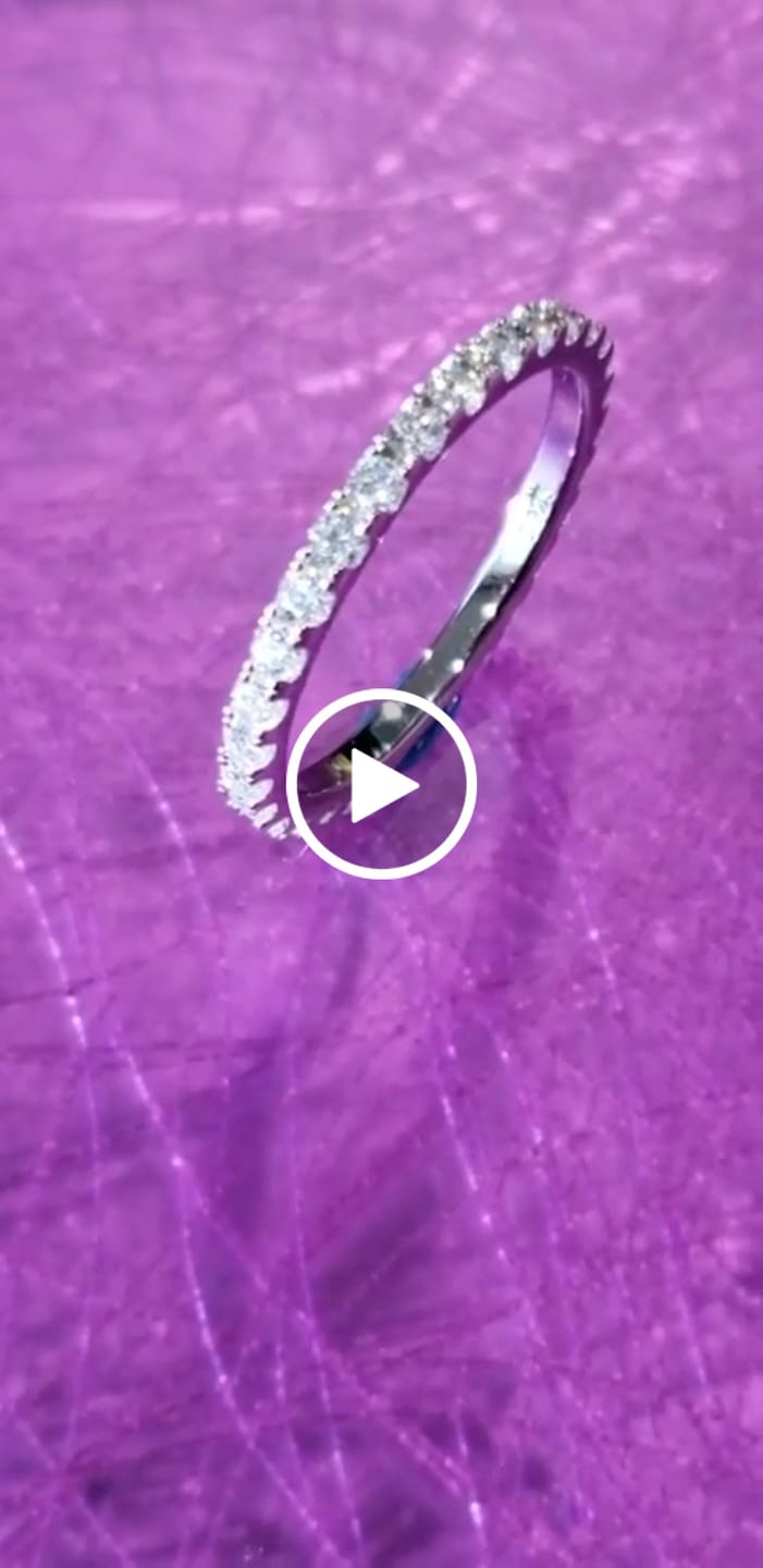 Customer video review of Moissanite by Cate & Chloe Sadie 0.9tcw Round Cut 925 Sterling Silver 18k White Gold Plated Wedding Band
