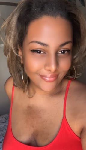 Customer photo review of Outre Quick Weave Half Wig - MIRIAM