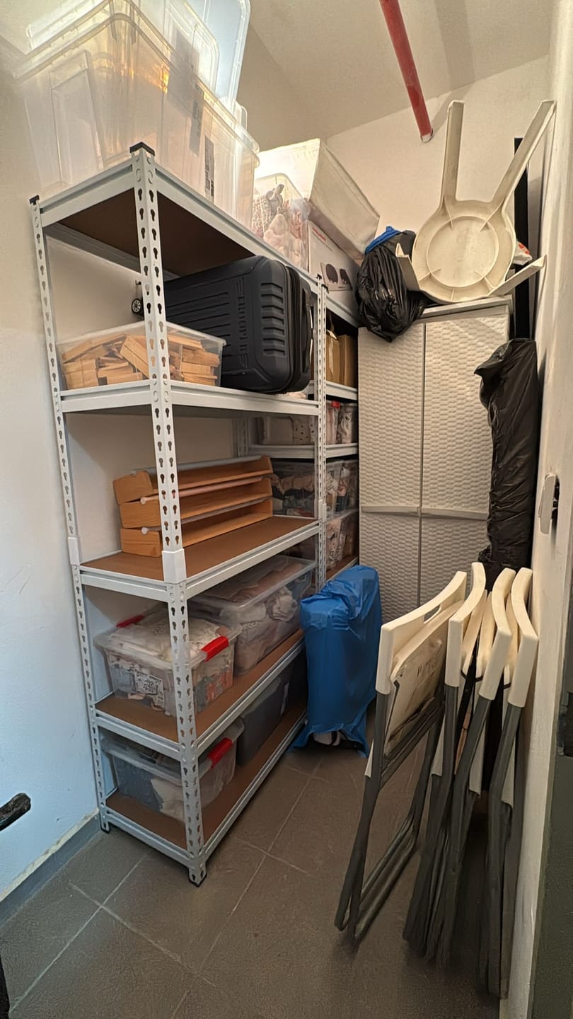 Customer photo review of כוננית מתכת פרמיום 5 מדפים מודולריים גובה 1.8 מטר