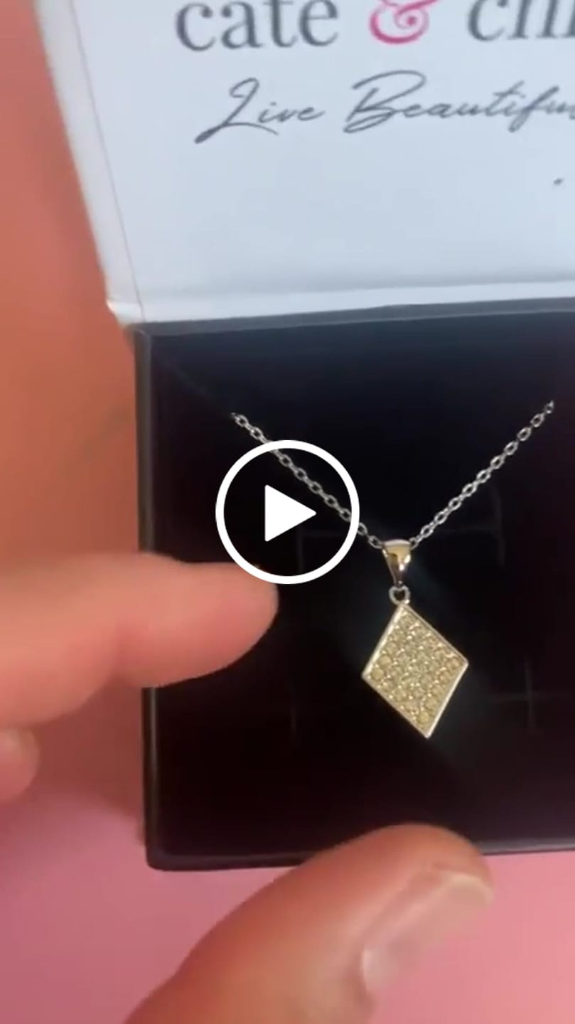 Customer video review of Lennon 18k White Gold Diamond Shaped Pendant Necklace with Swarovski Crystals