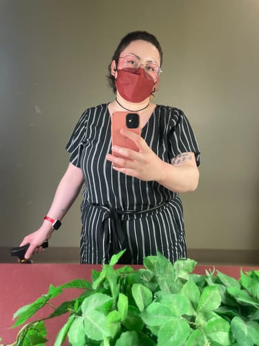 Customer photo review of KN95 Respirator Face Mask - Wine