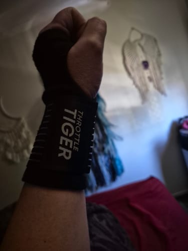 Customer photo review of Motorcycle Wrist Support - Ride Without Wrist Pain