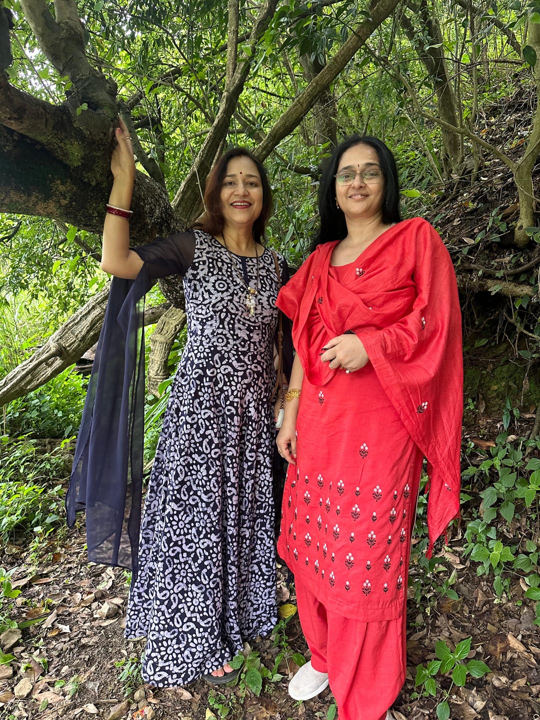 Customer photo review of Bhagalpuri Cotton Linen Embroidery Unstitched suit.