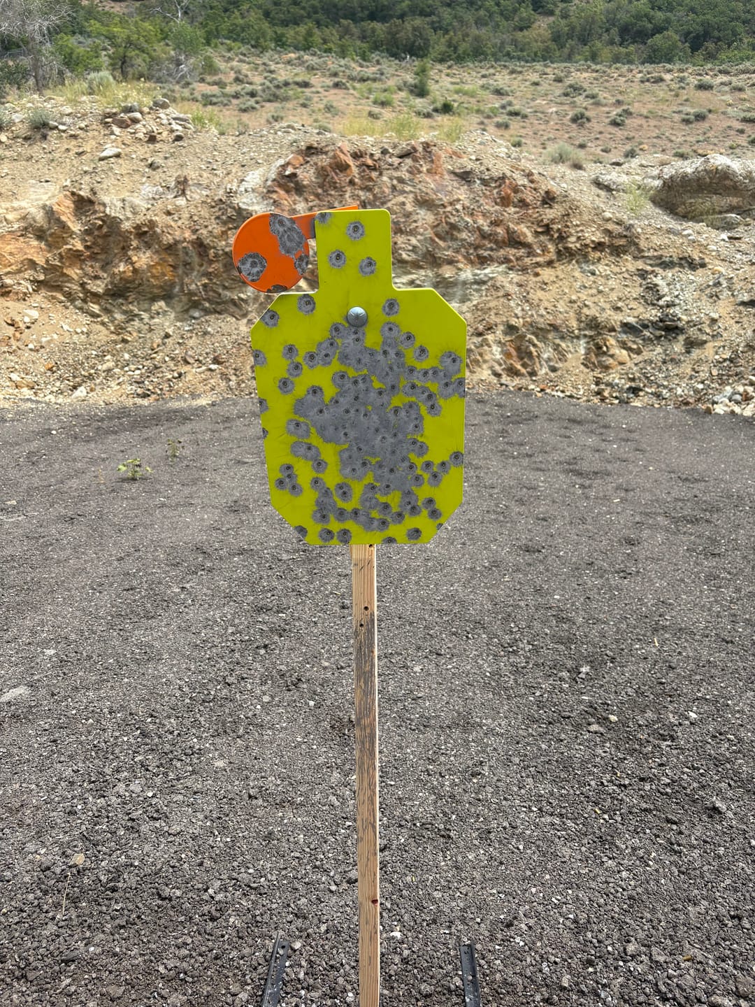Customer photo review of Double T-Shaped Base Stand + Mounting Kit + 12" X 20" Hostage Target