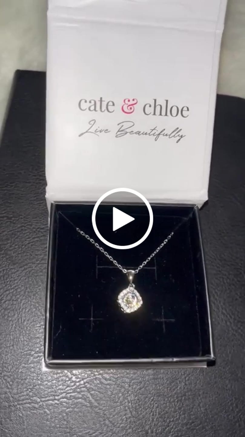 Customer video review of Celeste 18k White Gold Plated Pendant Necklace with Swarovski Crystals