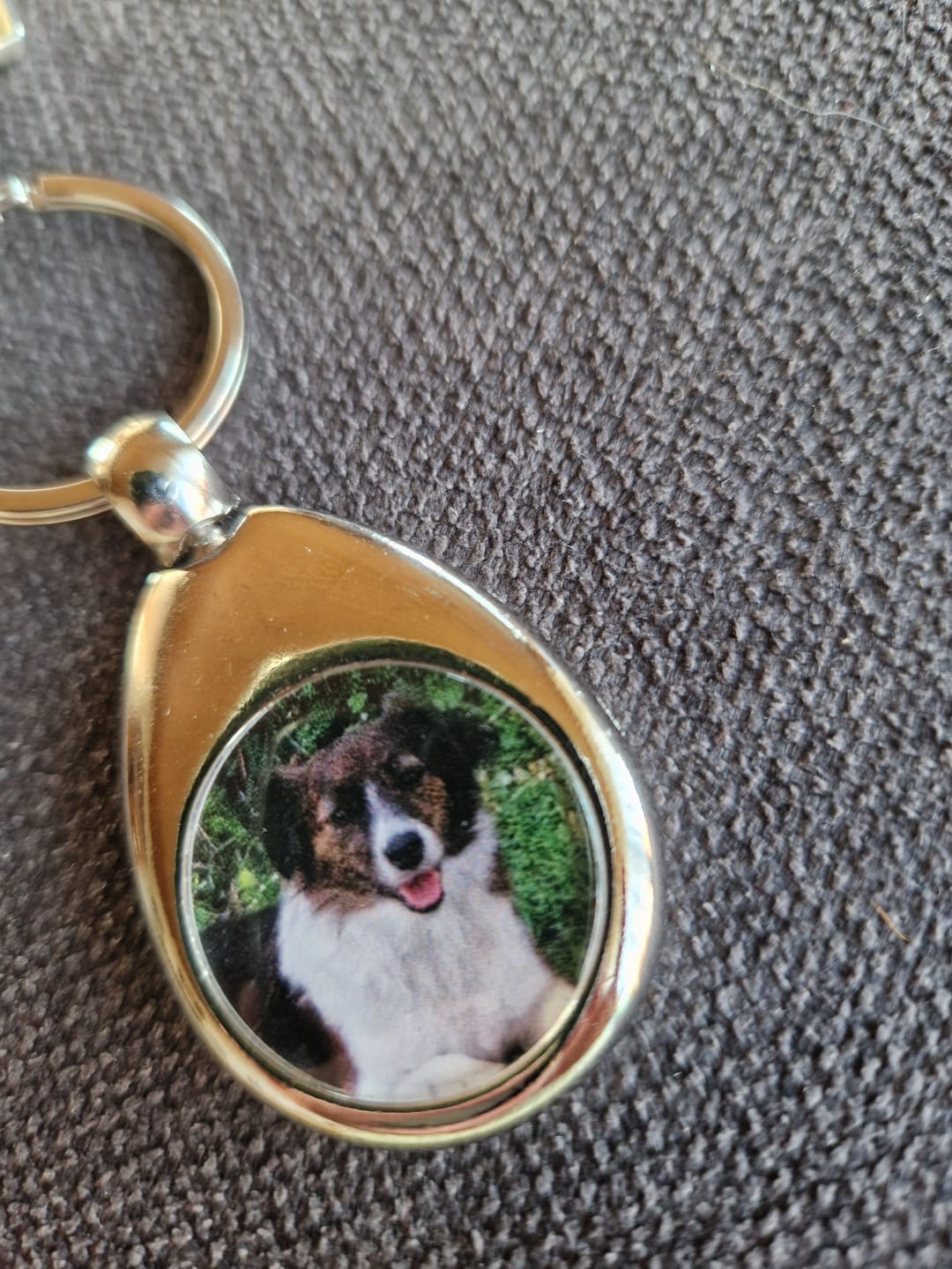 Customer photo review of Schlüsselanhänger mit Hundefoto