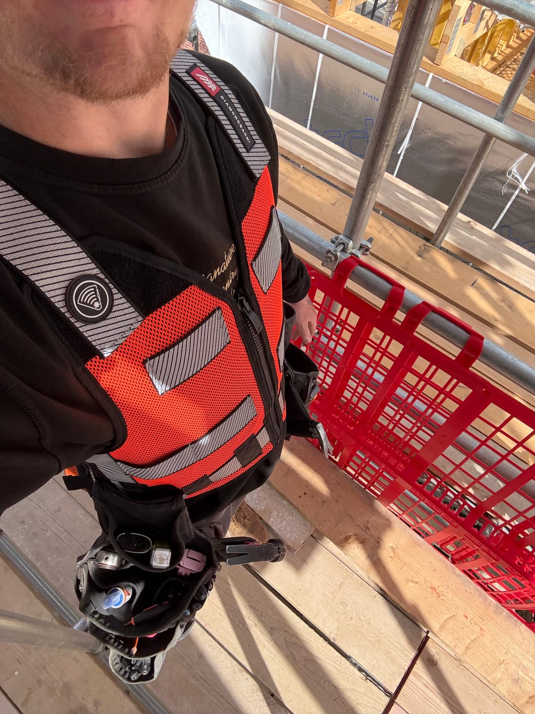 Customer photo review of DiamondBack Toolbelts | 701 Vest Hi Viz Orange