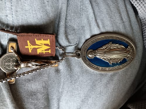 Customer photo review of St. Benedict 3" Wood Crucifix - Exorcism -High Quality Cross Blessed By Pope