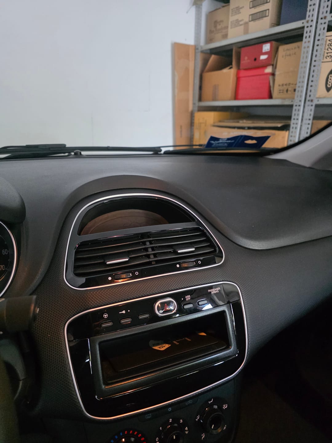 Customer photo review of X2 FABRICS&LEATHER DI INNOVACAR PULITORE SEDILI AUTO IN PELLE E RINNOVA TESSUTI