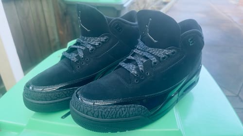 Customer photo review of Nike Air Jordan 3 Retro 'Black Cat' 2025
