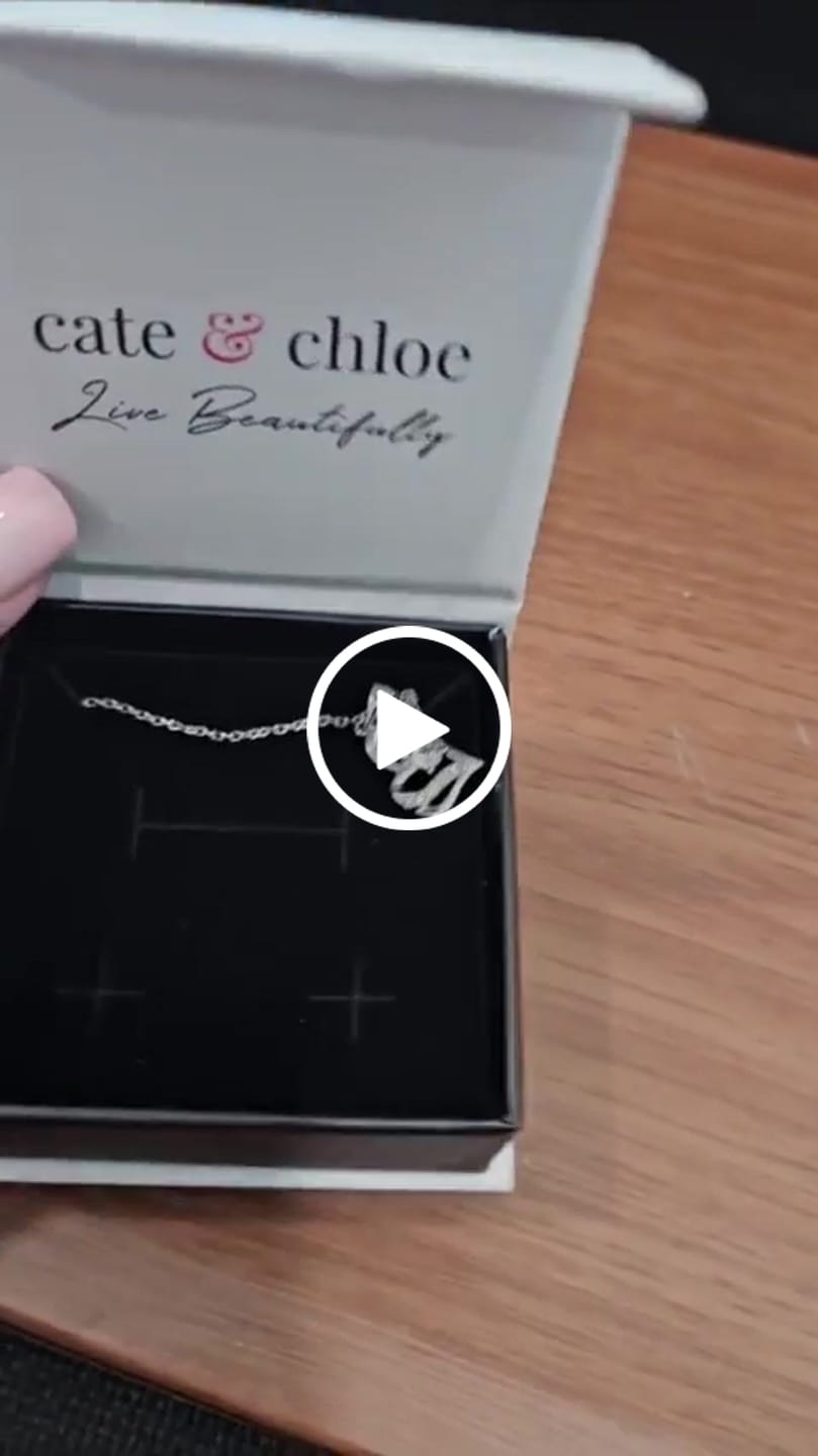 Customer video review of Kara 18k White Gold Plated Silver Heart Necklace with Swarovski Crystals