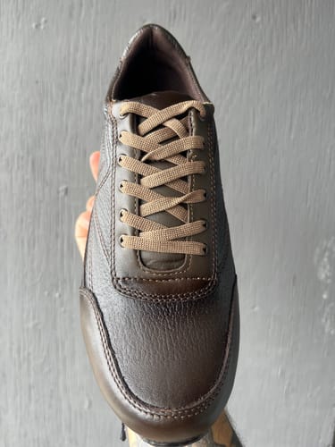 Customer photo review of Tenis Artesanal Homre Toronto - Moka