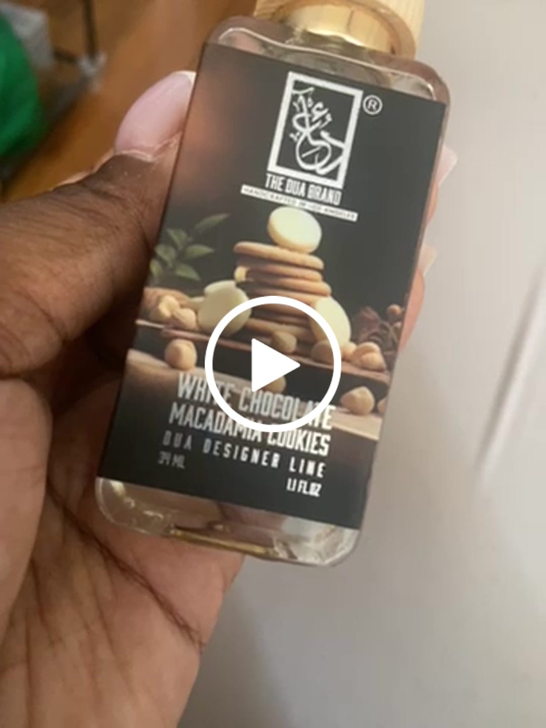 Customer video review of White Chocolate Macadamia Cookies