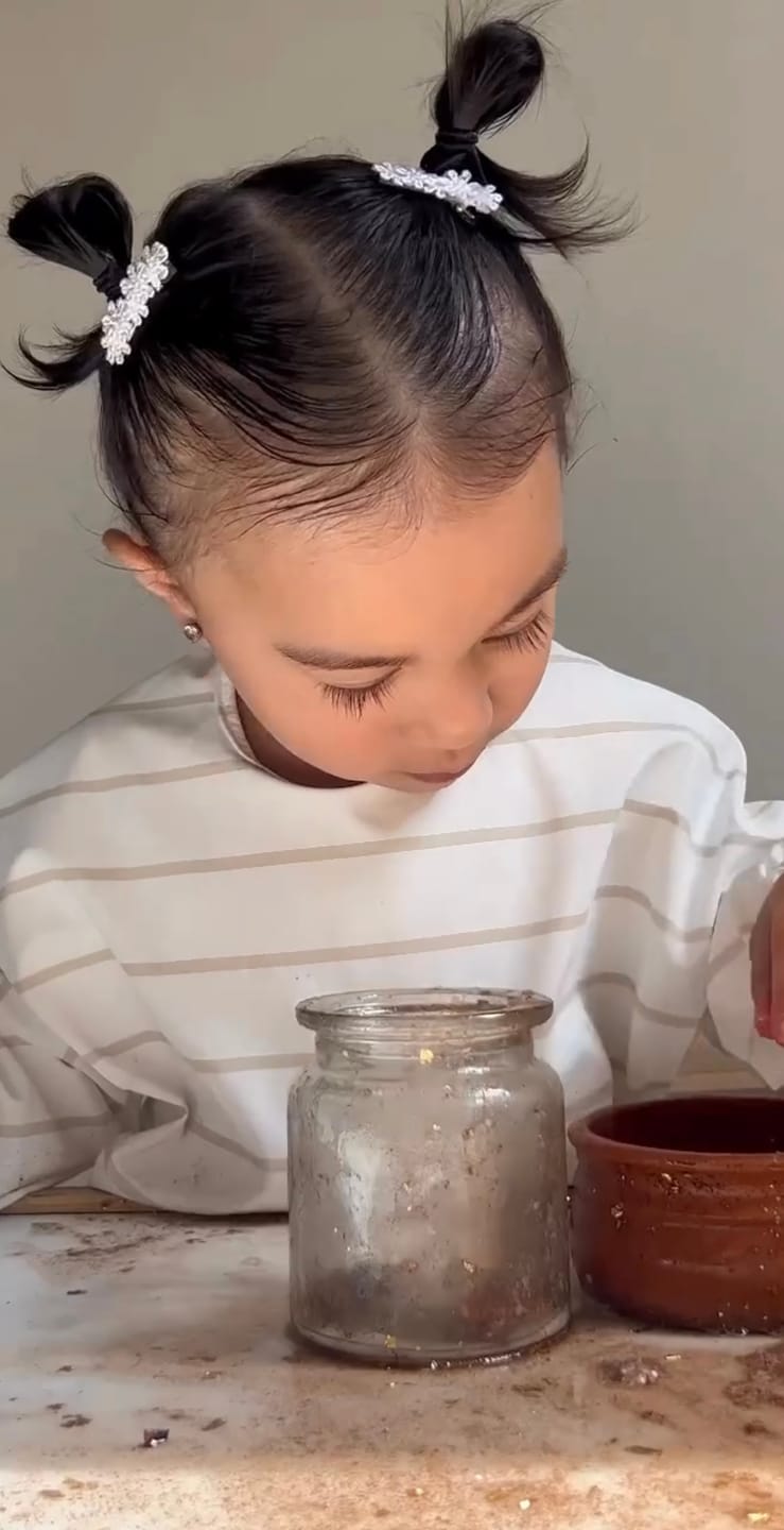 Customer photo review of Mess-Free Smock Bib