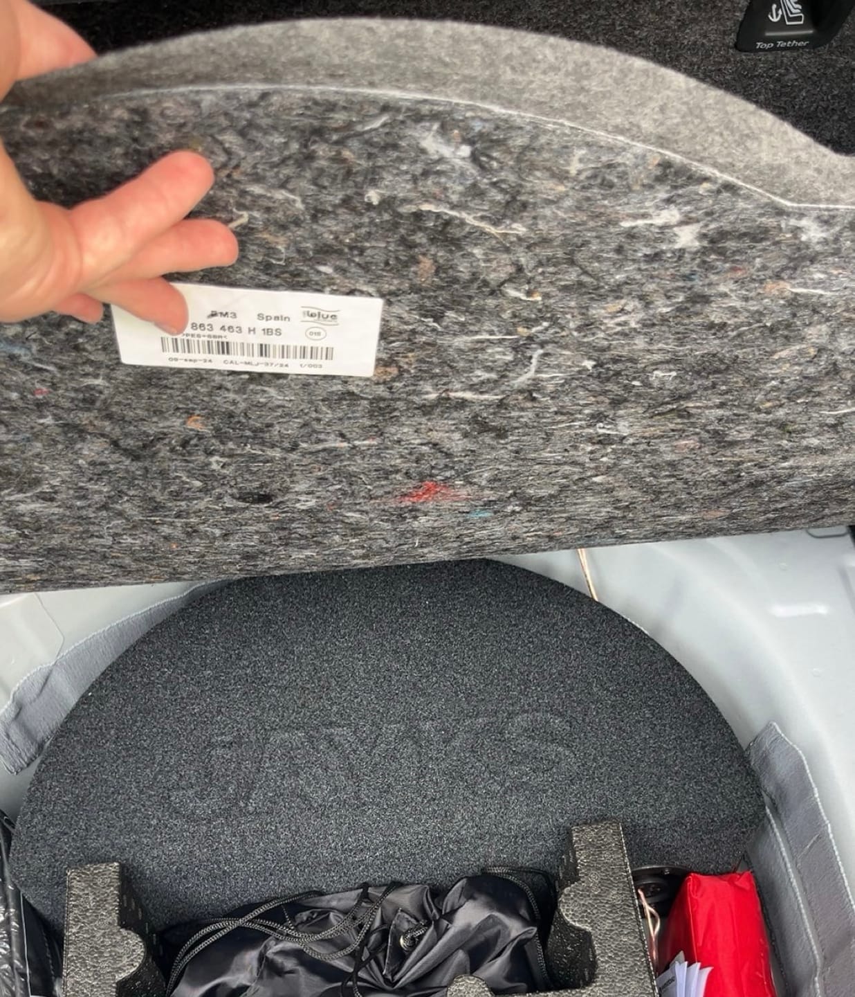 Customer photo review of SUB sX | Doppel-Woofer | 120 Watt | für Reserverad Mulde