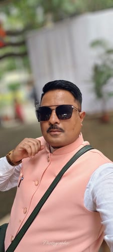 Customer photo review of Lunar | Wayfarer Black Sunglasses - MG2830