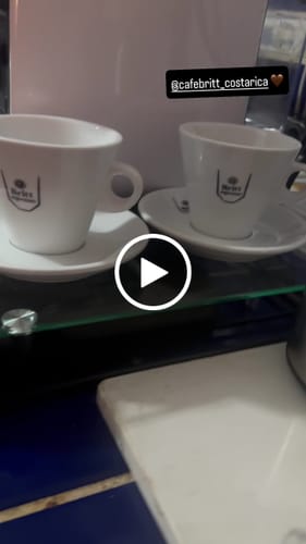 Customer video review of Set De Dos Tazas De Cerámica Para Capuccino Britt Espresso