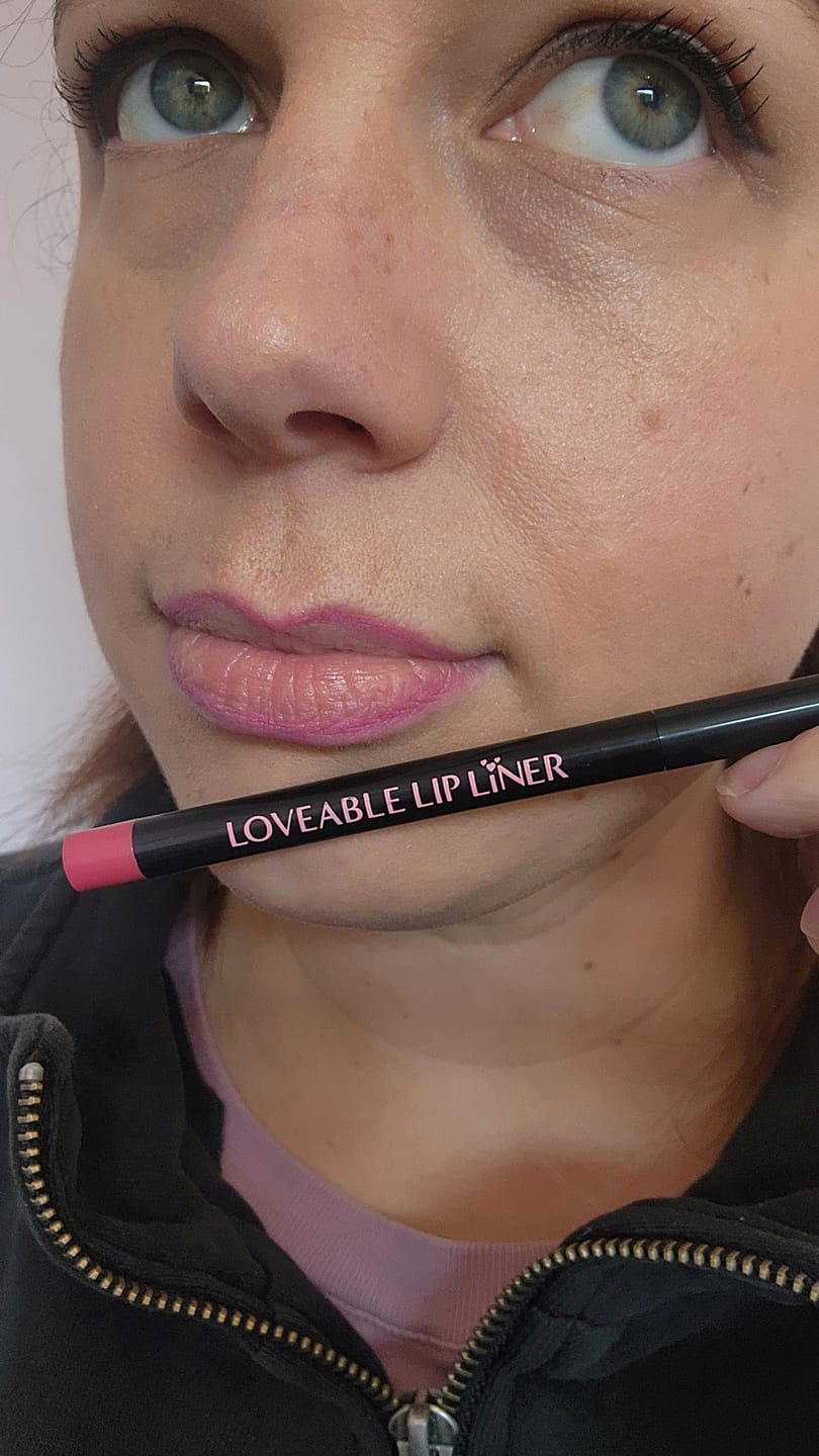 Customer photo review of Soft Silhouette Lip Liner