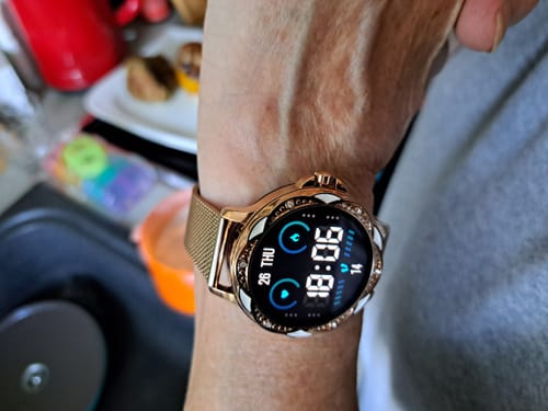 Customer photo review of Valante EvoX Smartwatch