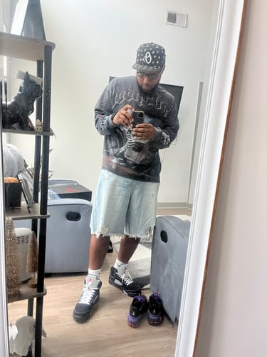 Customer photo review of Godspeed Black Monday L/S Tee Washed Grey