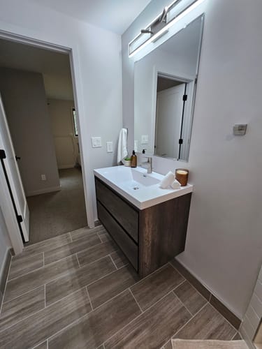 Customer photo review of Saggia Floating Vanity (24"-84")