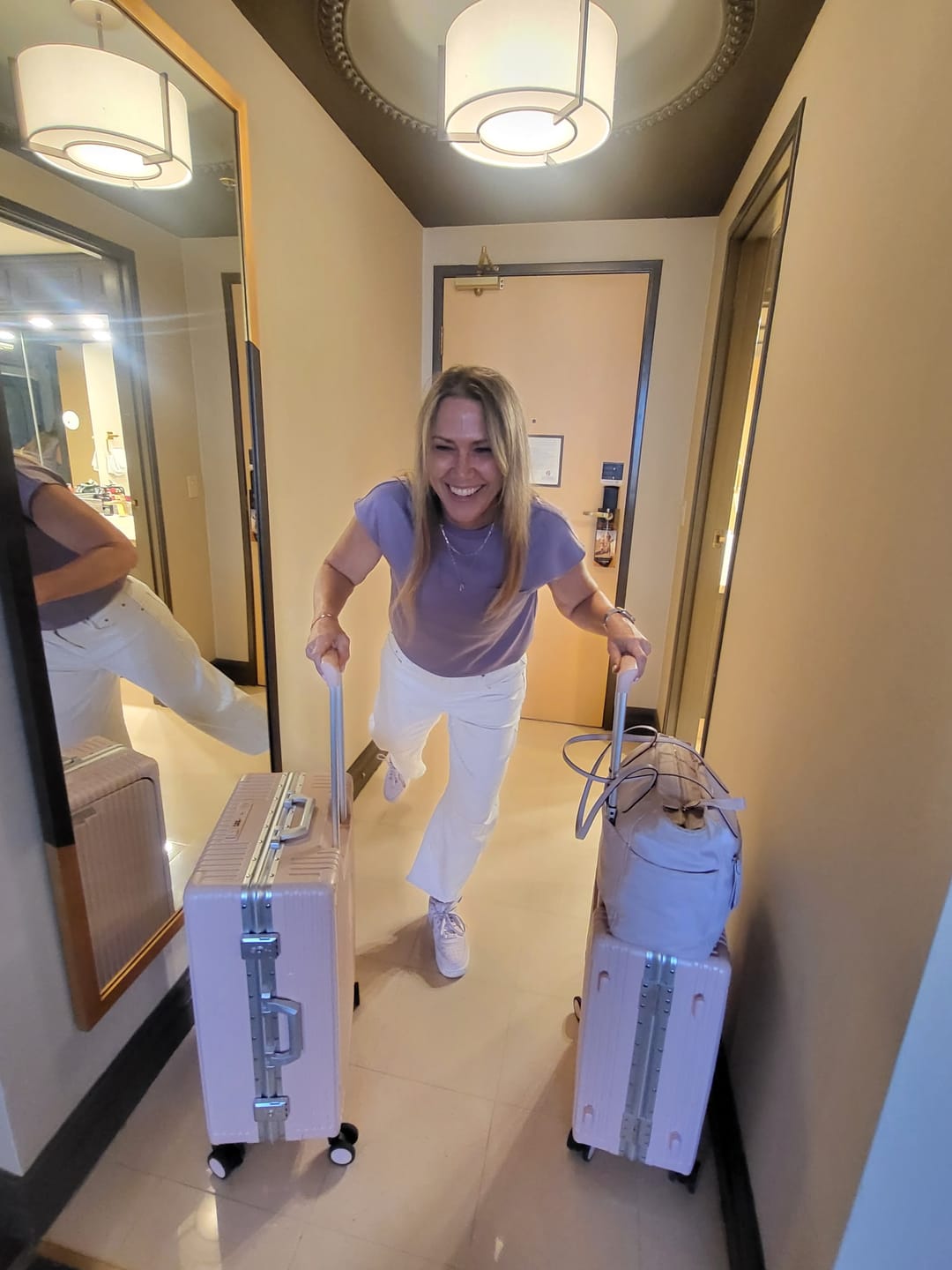 Customer photo review of Check-In Medium: All-In-One 24"