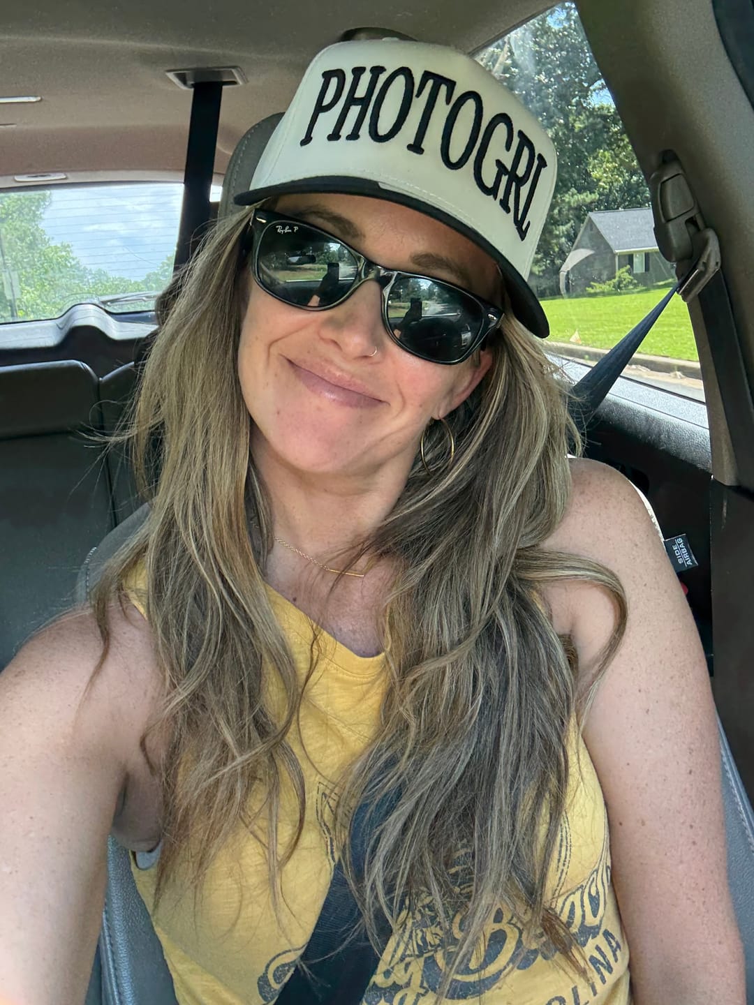 Customer photo review of PHOTOGRL - Trucker Hat