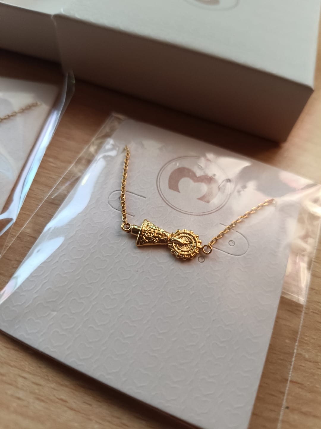Customer photo review of Pulsera Virgen del Pilar