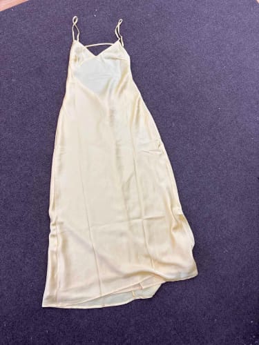 Customer photo review of Yellow Elegant Stain Women's Sling Dress Sexy Backless Sleeveless V Neck High Waist Evening Gown Summer Chic Lady Partywear 2025