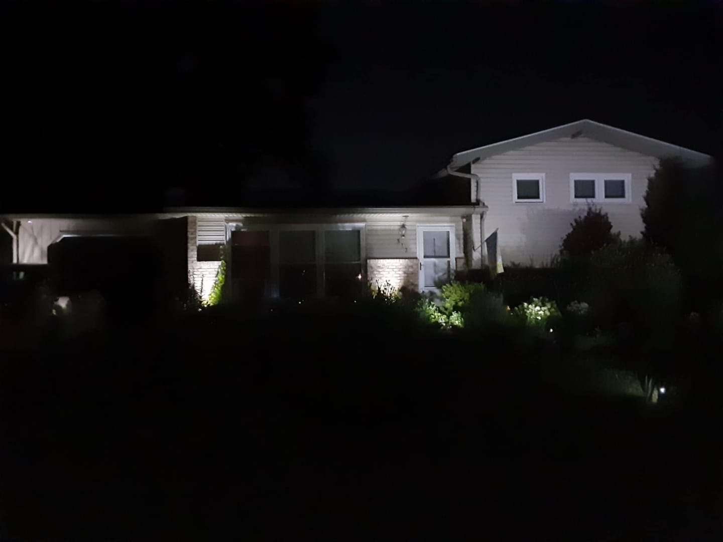 Customer photo review of Solar Spot lights For Garden Cool White Waterproof Landscape Lighting