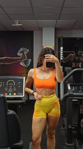 Customer photo review of Shorts Elements Fuoco Giallo Arancione