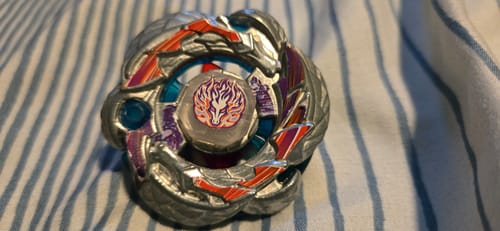 Customer photo review of Takara Tomy Samurai Pegasus Beyblade BBG-26 W105R2F Shogun Steel