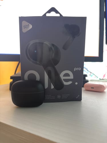 Customer photo review of Audífonos STF One Pro: ANC, TWS, Audio Espacial, Batería 42 Hrs, IPX4