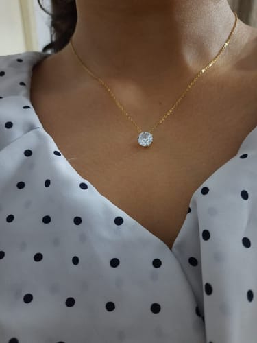Customer photo review of SOLITAIRE NECKLACE - 18K GOLD-PLATED