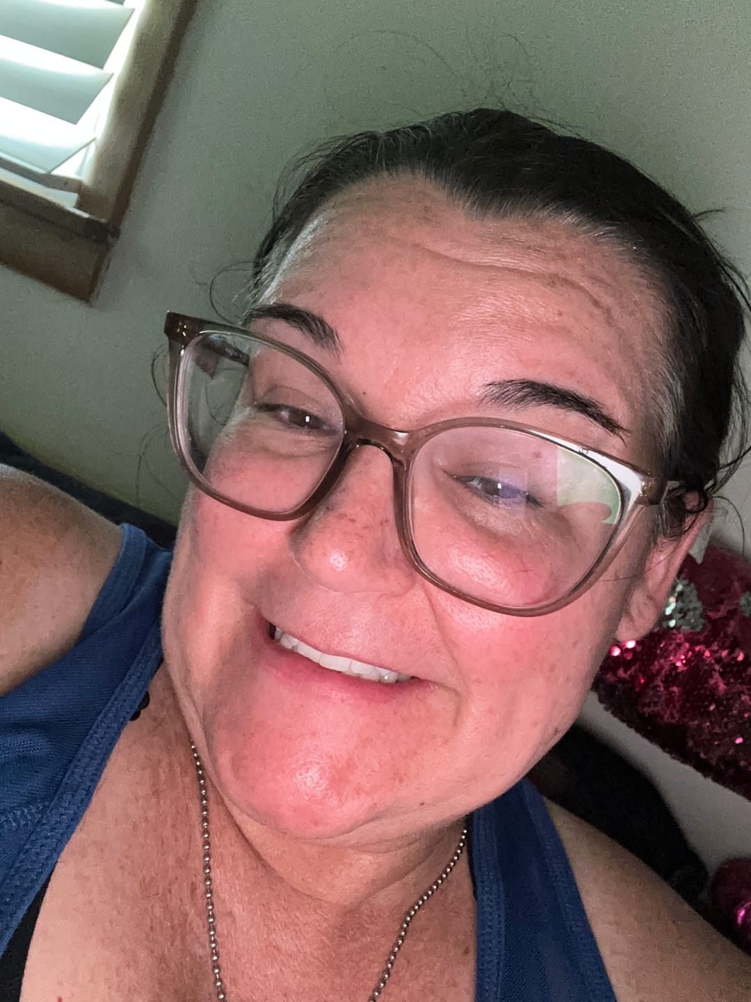 Customer photo review of Cool + Glow Facial Towelettes