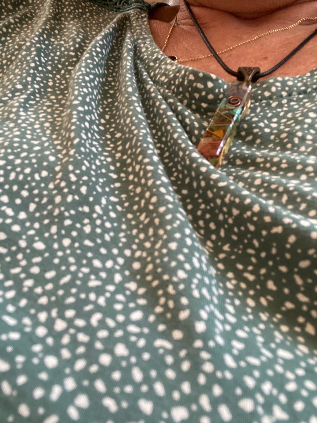 Customer photo review of 7 Chakra Orgonit Halskette