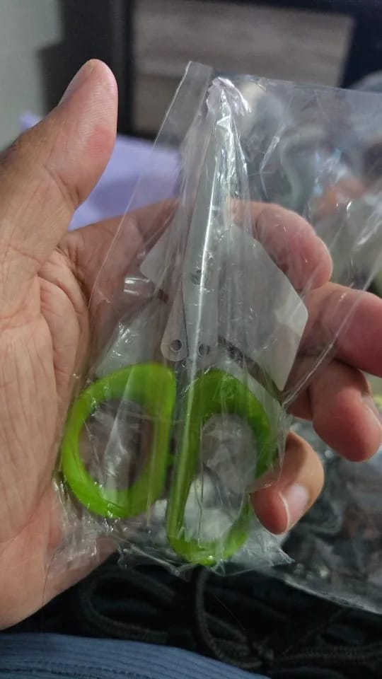 Customer photo review of Multiblades Kitchen Scissors