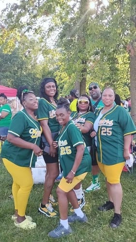 Customer photo review of Custom Baseball Jersey Stitched Personalized Baseball Sports Uniform For Men Women Boy
